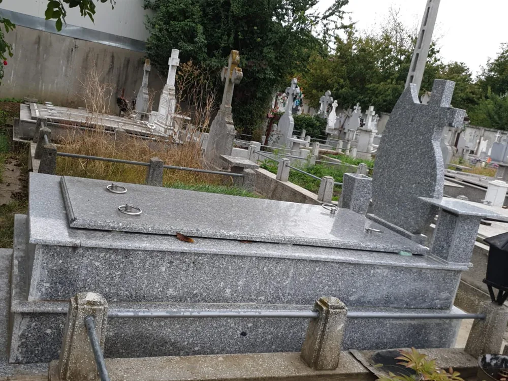 Funerare Moldova - Dumbravă F. Viorel-Florin